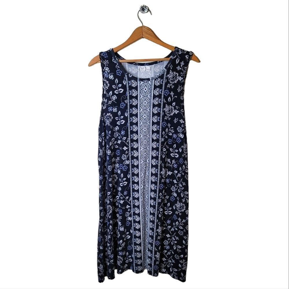 Maurices Floral Patterned Shift Dress - Picture 2 of 9